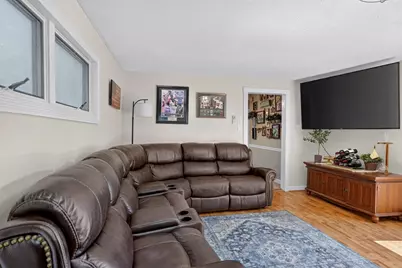 18 Ellis St, Woburn, MA 01801 - Photo 22