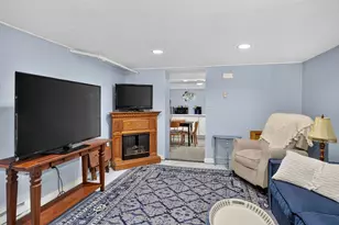 18 Ellis St, Woburn, MA 01801 - Photo 30