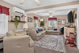 18 Ellis St, Woburn, MA 01801 - Photo 18