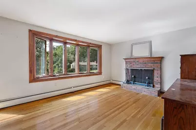 8 Beechwood Dr, Rutland, MA 01543 - Photo 10