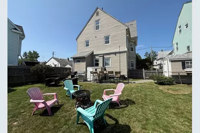 7 Pembroke St, Medford, MA 02155 - Photo 38