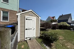 7 Pembroke St, Medford, MA 02155 - Photo 40