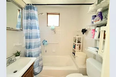 7 Pembroke St, Medford, MA 02155 - Photo 36