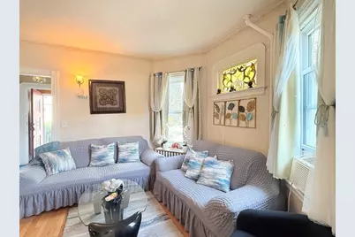 7 Pembroke St, Medford, MA 02155 - Photo 28