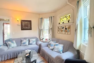 7 Pembroke St, Medford, MA 02155 - Photo 28