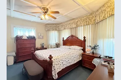 7 Pembroke St, Medford, MA 02155 - Photo 24