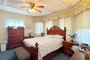 7 Pembroke St, Medford, MA 02155 - Photo 24