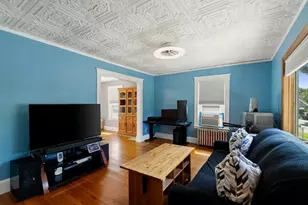 7 Lawrence St, Beverly, MA 01915 - Photo 6