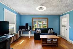 7 Lawrence St, Beverly, MA 01915 - Photo 4
