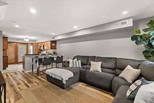 702 Brookline Way, Rockland, MA 02370 - Photo 4