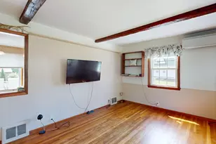 81 Vernon St, Greenfield, MA 01301 - Photo 12