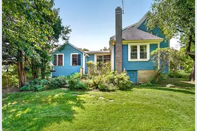 26 Hartford St, Bedford, MA 01730 - Photo 18