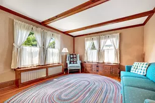 26 Hartford St, Bedford, MA 01730 - Photo 4