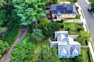 26 Hartford St, Bedford, MA 01730 - Photo 26