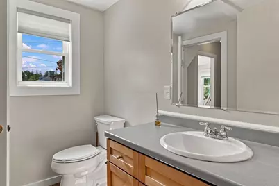 18 Jackson St, Newburyport, MA 01950 - Photo 32