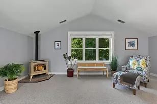 18 Jackson St, Newburyport, MA 01950 - Photo 24