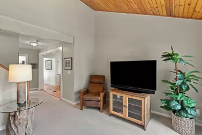 18 Jackson St, Newburyport, MA 01950 - Photo 22