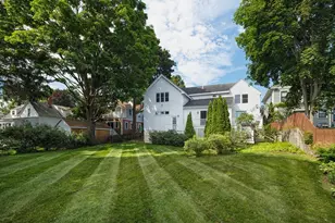 18 Jackson St, Newburyport, MA 01950 - Photo 36