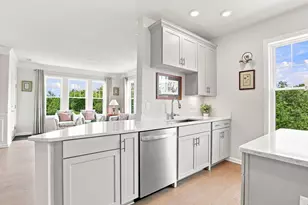4 Francis Dr, Andover, MA 01810 - Photo 4