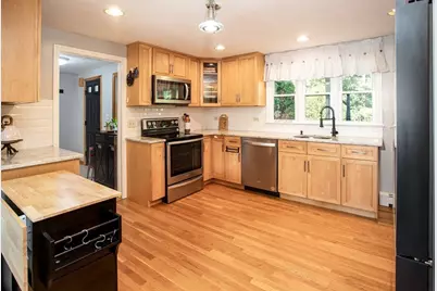14 Shady Ln, Wareham, MA 02571 - Photo 12