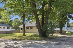 47 W Shore Rd, Holbrook, MA 02343 - Photo 4