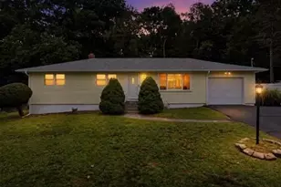7 Hawthorne St, Grafton, MA 01536 - Photo 34