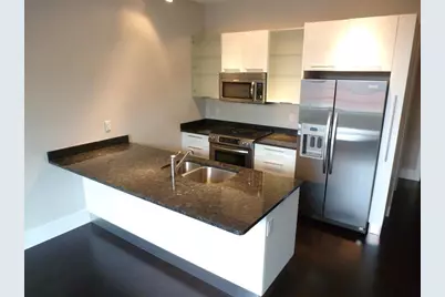 154 W 2nd St #403, Boston, MA 02127 - Photo 2