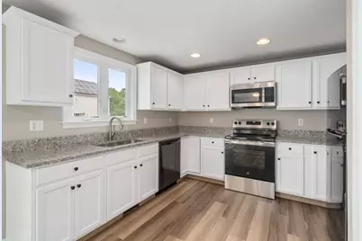 28 Harriet Thayer Dr #28, Attleboro, MA 02703 - Photo 6
