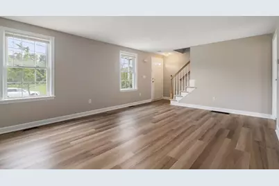 28 Harriet Thayer Dr #28, Attleboro, MA 02703 - Photo 2