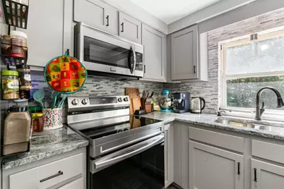 19 Jade, Derry, NH 03038 - Photo 16