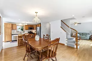 1251 Shawsheen St, Tewksbury, MA 01876 - Photo 8