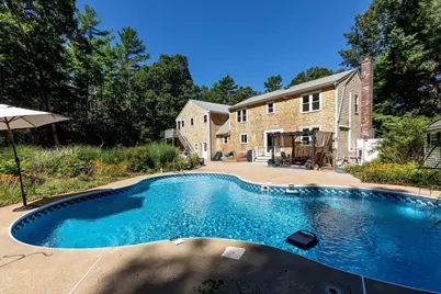 10 Brenrae Dr, Middleborough, MA 02346 - Photo 4