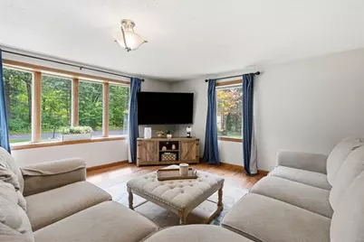 35 Charles St, Hampden, MA 01036 - Photo 12