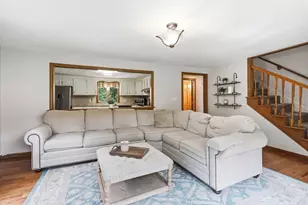 35 Charles St, Hampden, MA 01036 - Photo 14