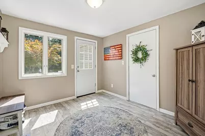 35 Charles St, Hampden, MA 01036 - Photo 6