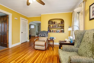 38 Woodland St, Methuen, MA 01844 - Photo 10