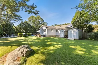 16 Green Meadow Dr, Acushnet, MA 02743 - Photo 12