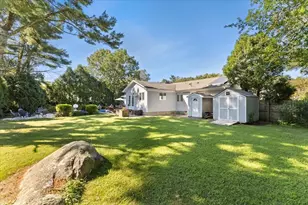 16 Green Meadow Dr, Acushnet, MA 02743 - Photo 12