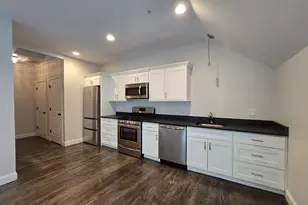 285 St George St, Duxbury, MA 02332 - Photo 2