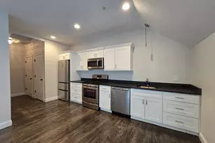 285 St George St, Duxbury, MA 02332 - Photo 2