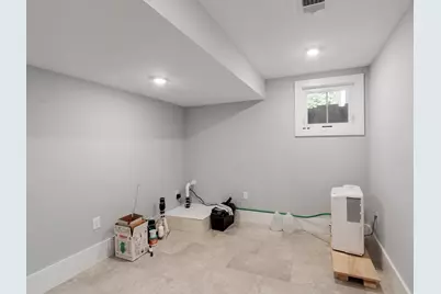 20 Carlton St #1, Somerville, MA 02143 - Photo 24