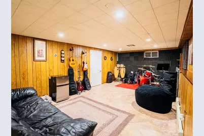 21 Helen Dr, Marlborough, MA 01752 - Photo 20