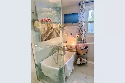 1061 Trapelo Rd, Waltham, MA 02451 - Photo 6