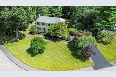 19 Snyder Rd, Medfield, MA 02052 - Photo 4