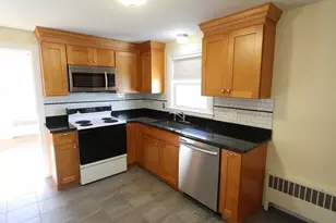 6 Bates Rd E, Watertown, MA 02472 - Photo 4