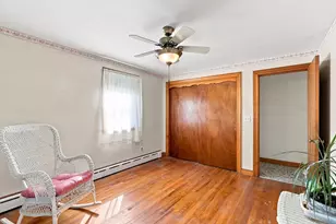 4 Washington St, Milford, MA 01757 - Photo 16