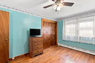 4 Washington St, Milford, MA 01757 - Photo 14