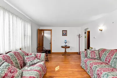 4 Washington Street, Milford, MA 01757 - Photo 6