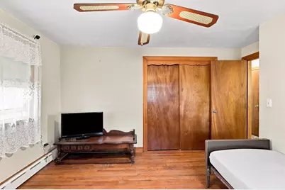 4 Washington Street, Milford, MA 01757 - Photo 18