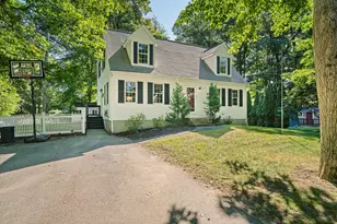 66 Cottage Ln, Weymouth, MA 02188 - Photo 2